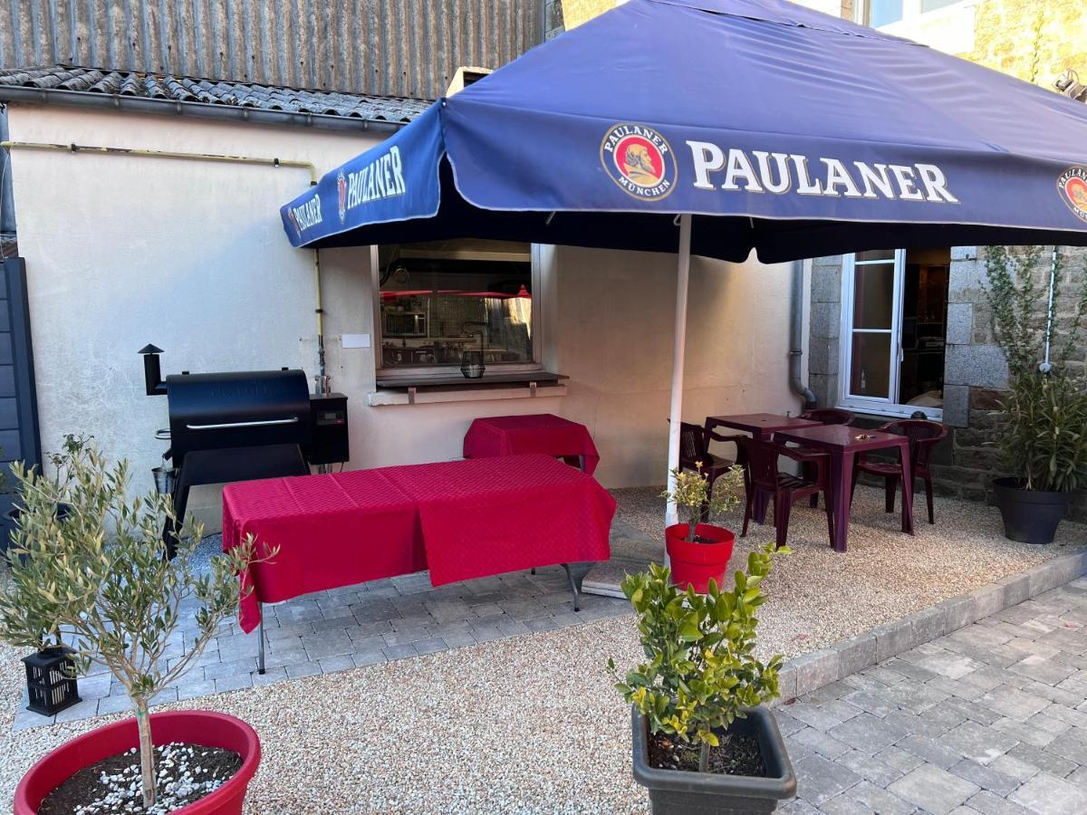 ホテル Au Pere Tranquille Tinchebray-Bocage エクステリア 写真